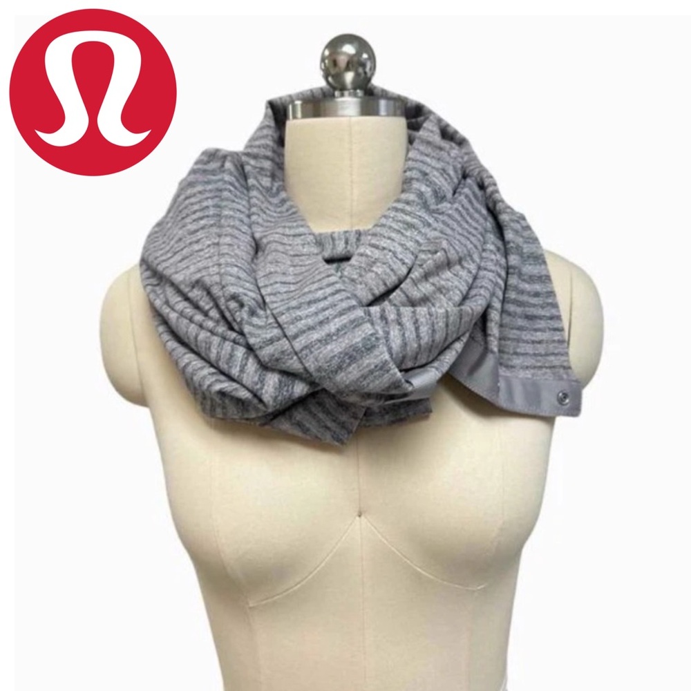 LULULEMON ATHLETICA VINYASA INFINITY SCARF - Picture 1 of 7